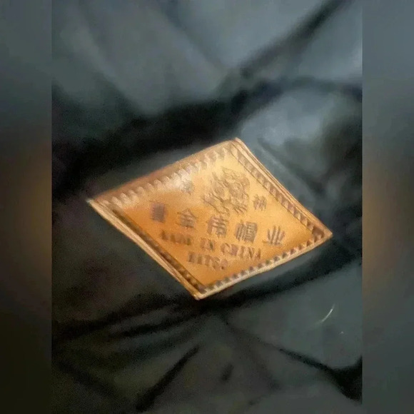 NWT Men’s convertible leather bomber style hat,cozy interior, button strap; XL - Picture 5 of 7